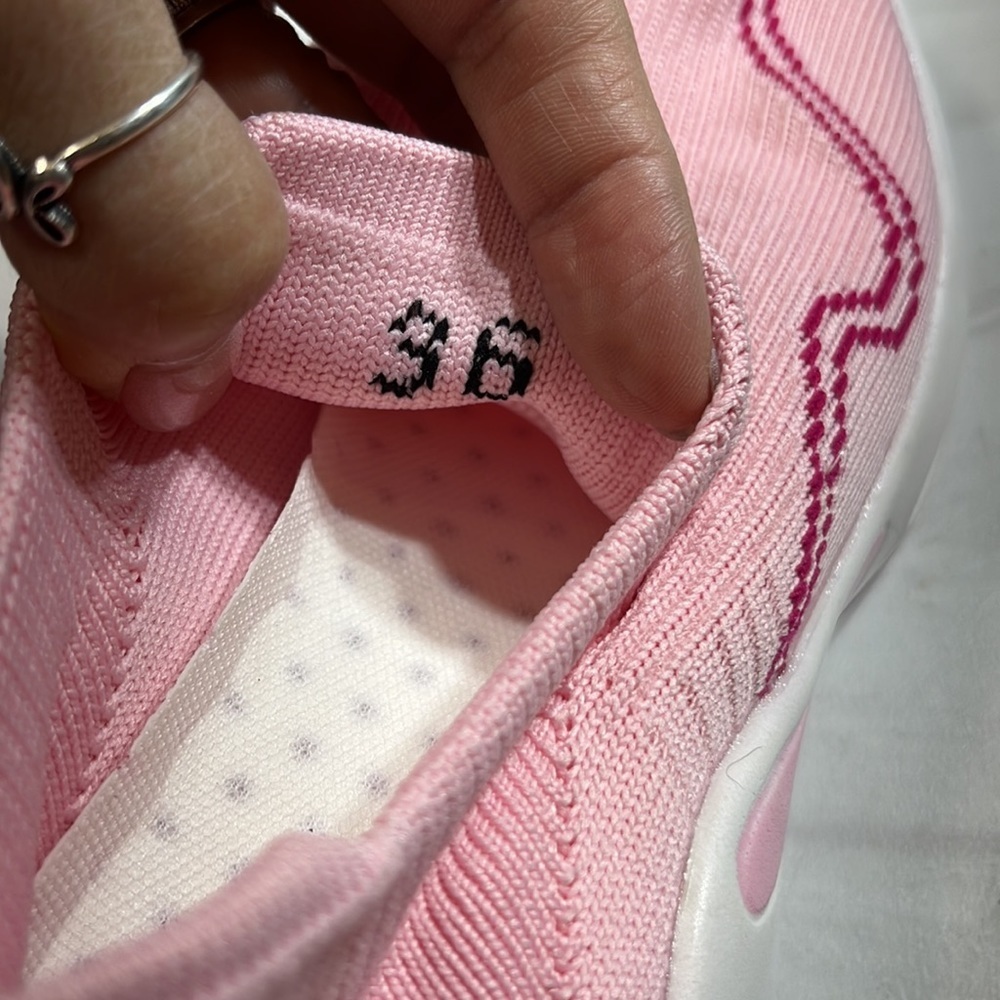 Unbranded Women’s Slip-On Sneaker Pink sz 5.5 - Picture 9 of 9